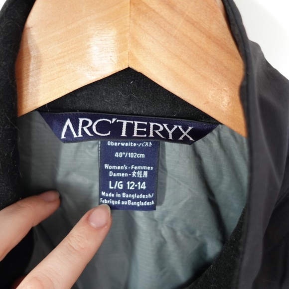 Women's Arc'teryx Atom Jacket - Picture 3 of 3